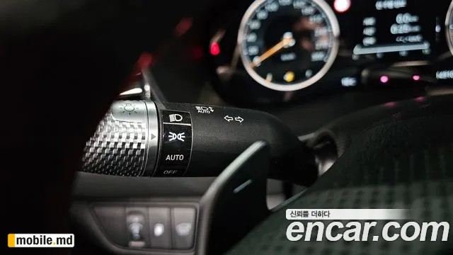 2025 Genesis G70 — photo 32