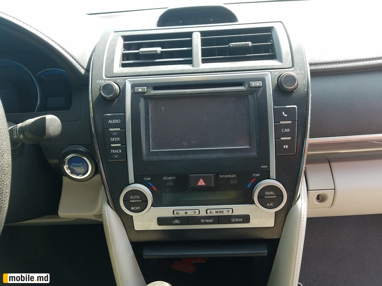 2013 Toyota Camry — photo 9