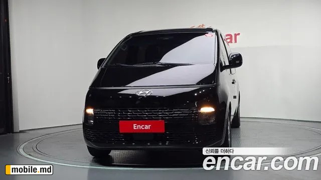 2022 Hyundai Staria — photo 3