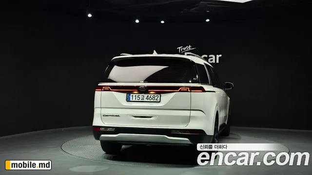 2021 Kia Canival — photo 4
