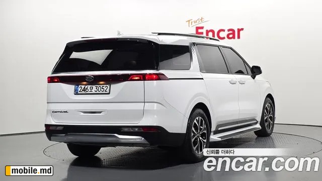 2021 Kia Canival — photo 2