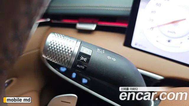 2025 Genesis GV70 — photo 30