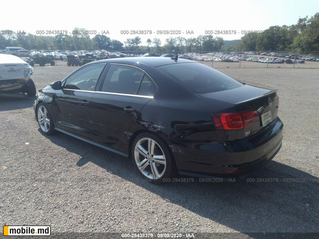 2016 Volkswagen Jetta — photo 2