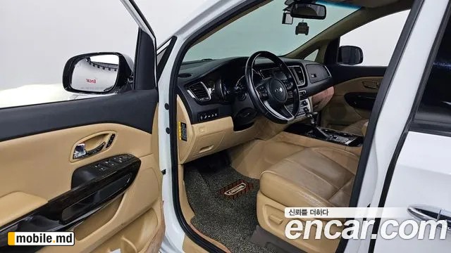 2019 Kia Canival — photo 10