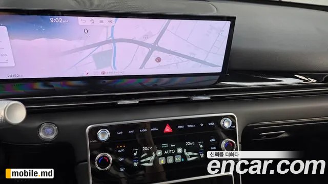 2025 Genesis GV80 — photo 14