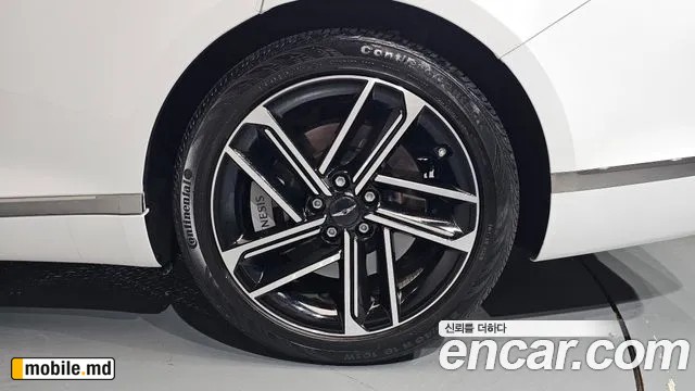 2026 Genesis G80 — photo 21