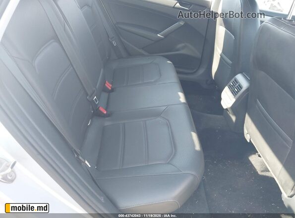 2020 Volkswagen Passat — photo 8