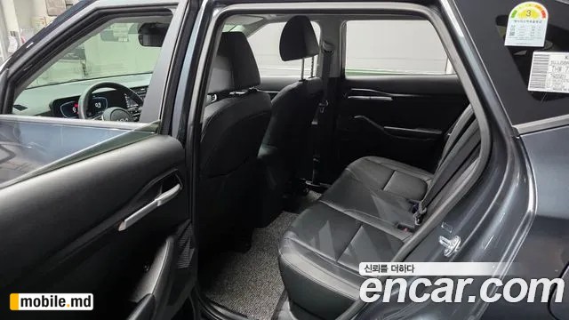 2025 Kia Seltos — photo 11