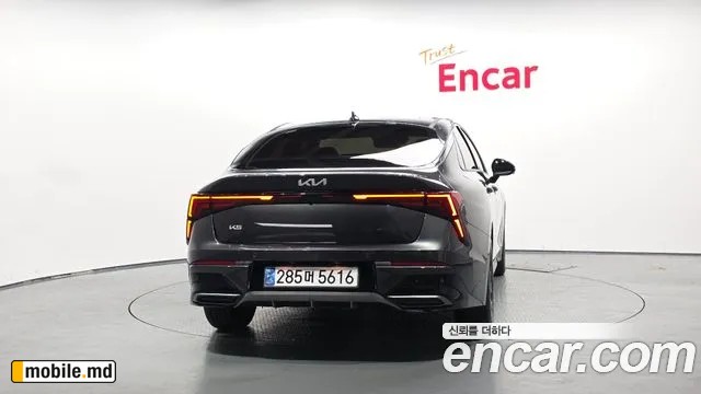 2025 Kia K5 — photo 4