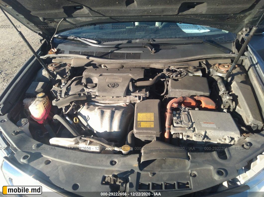 2012 Toyota Camry — photo 10