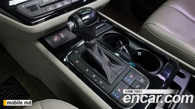 2016 Kia Canival — photo 9