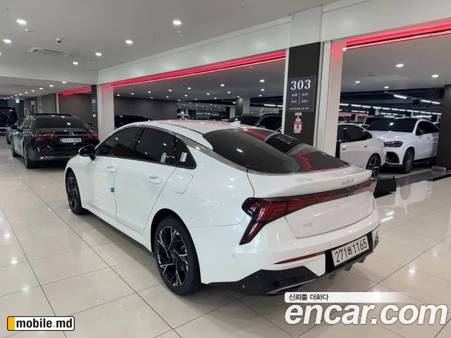 2026 Kia K5 — photo 2