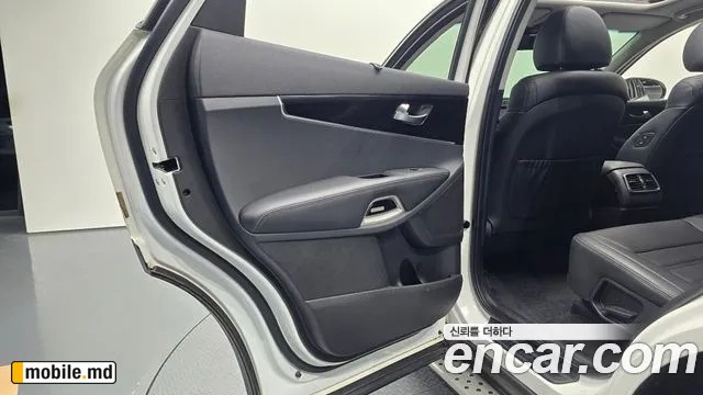 2018 Kia Sorento — photo 25