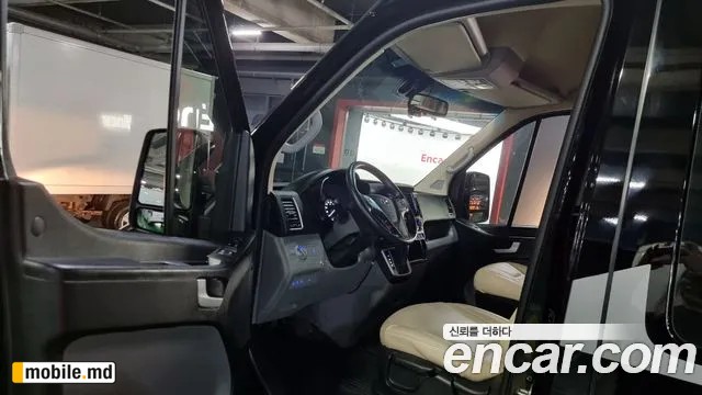 2020 Hyundai Solati — photo 10