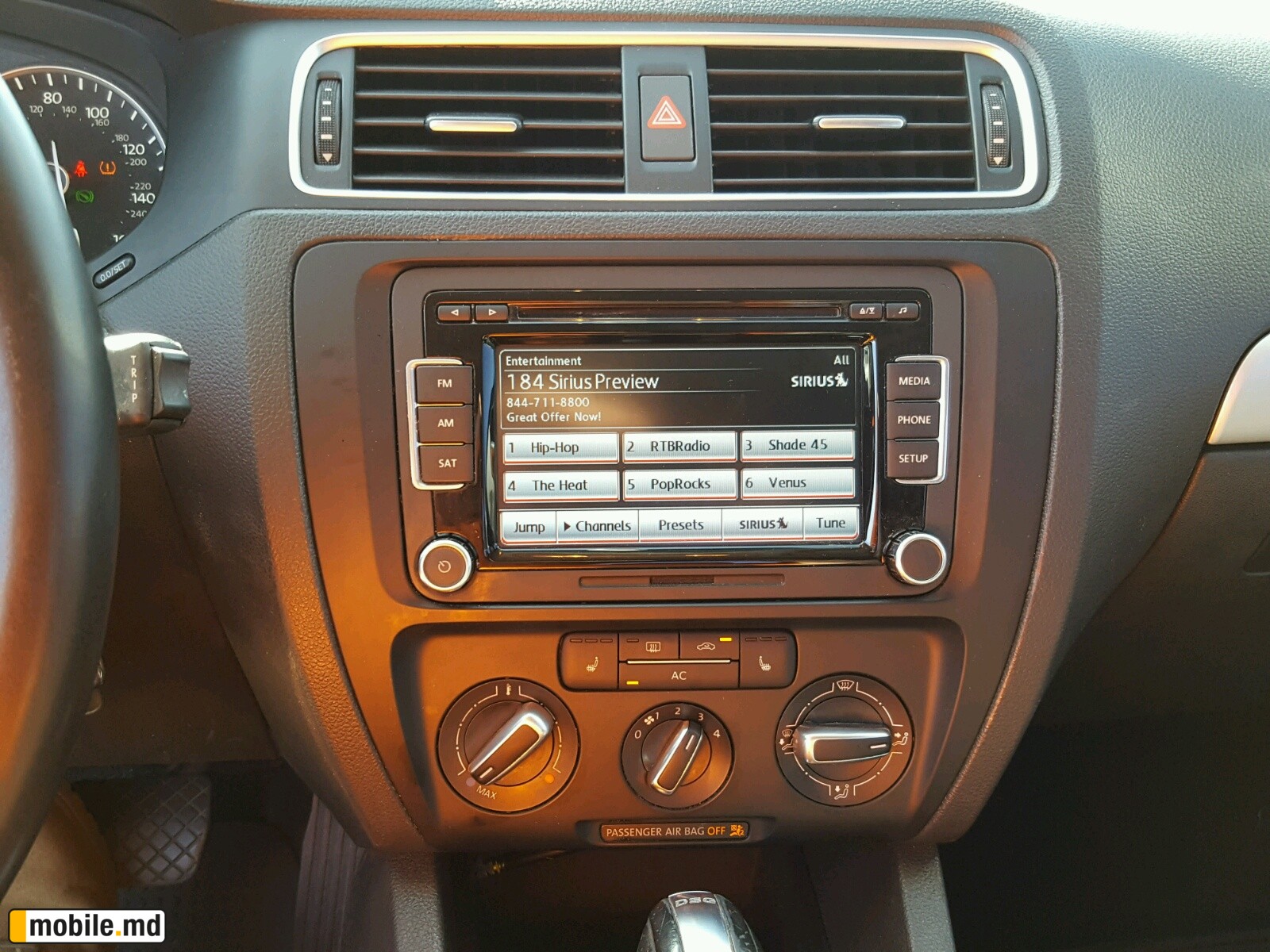 2012 Volkswagen Jetta — photo 9