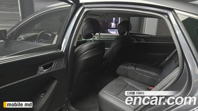 2020 Genesis G80 — photo 13